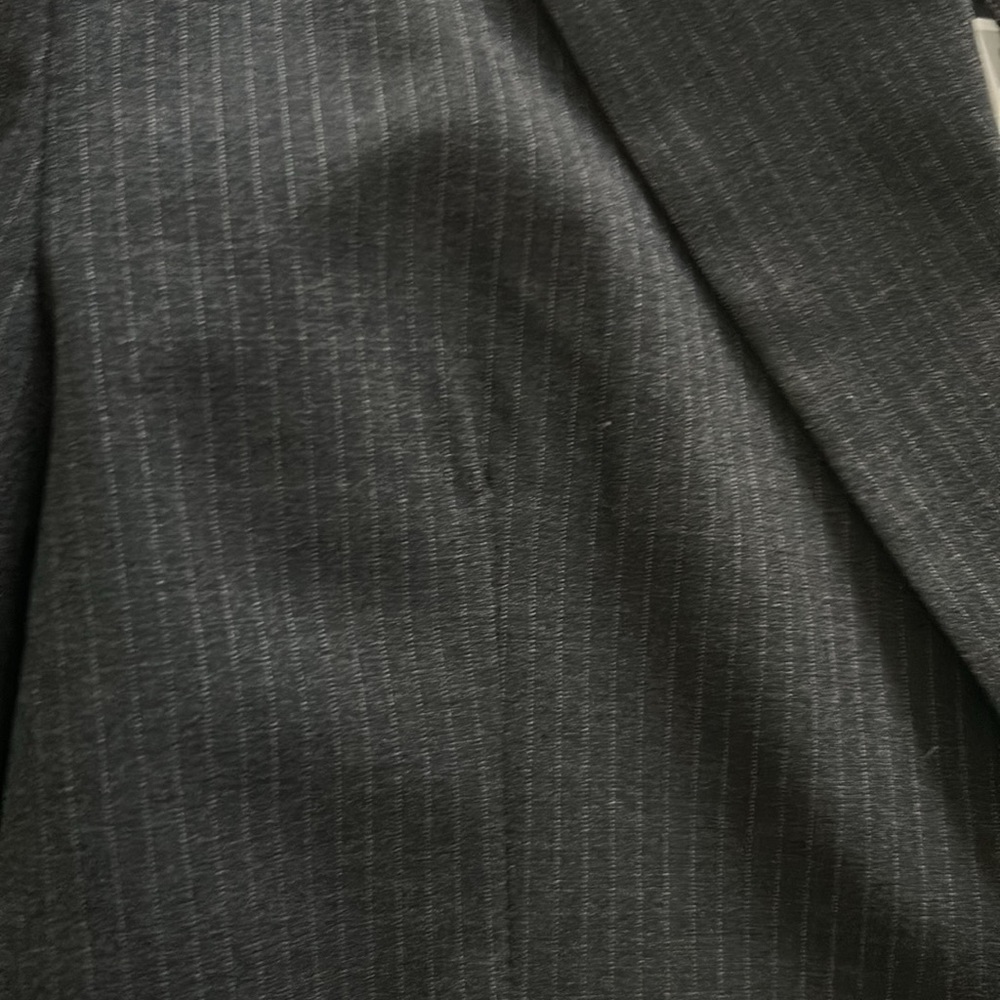 Cropped pin striped blazer - Picture 2 of 6